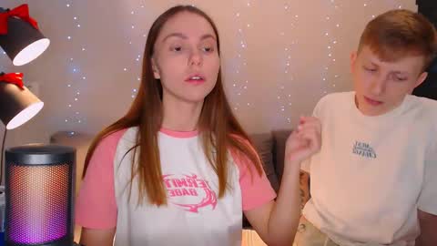 Snapshot of dyrinda chatting on January 21, 2025, 12:25 am Julia and Dima online show from January 21, 2025, 12:25 am