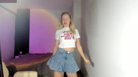 fansly - yourbestbaby online show from December 27, 2024, 2:14 am