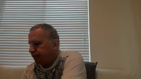Snapshot of e_rectiom chatting on November 26, 2025, 10:33 pm Mr Wonderful online show from November 26, 2025, 10:33 pm