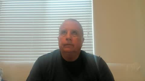 Snapshot of e_rectiom chatting on December 18, 2025, 8:15 pm Mr Wonderful online show from December 18, 2025, 8:15 pm