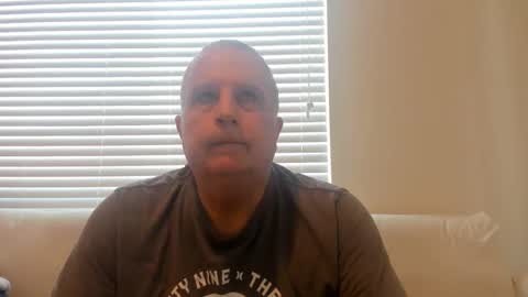 Snapshot of e_rectiom chatting on April 25, 2026, 8:17 pm Mr Wonderful online show from April 25, 2026, 8:17 pm