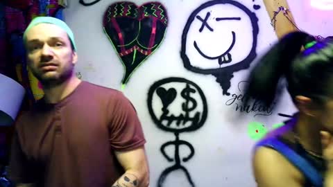 Snapshot of eandj8786 chatting on January 2, 2025, 10:33 pm Kryztal Klear Jaxx online show from January 2, 2025, 10:33 pm