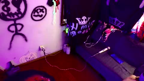 Snapshot of eandj8786 chatting on February 26, 2025, 10:31 pm Kryztal Klear Jaxx online show from February 26, 2025, 10:31 pm