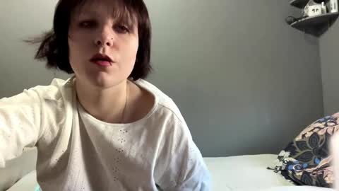Rina online show from April 25, 2026, 7:22 am