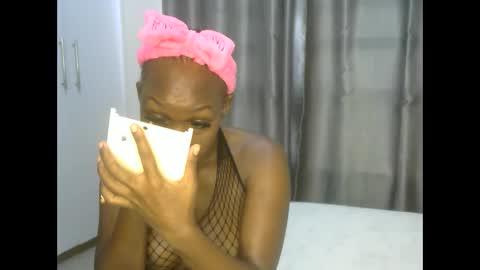 east_queen online show from February 14, 2025, 7:59 am