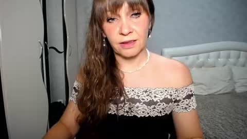 Linda online show from July 23, 2026, 6:50 pm