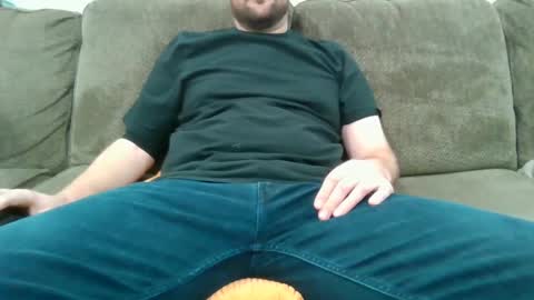 easy555555 online show from December 9, 2024, 8:12 pm