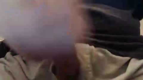 Snapshot of eat_a_peach2 chatting on September 16, 2025, 11:11 am eat_a_peach2 online show from September 16, 2025, 11:11 am