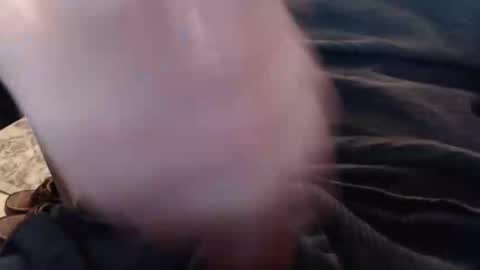 eat_a_peach2 online show from April 23, 2026, 10:36 am