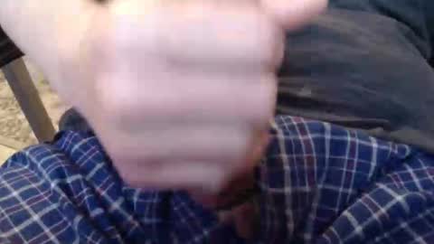 Snapshot of eat_a_peach2 chatting on May 17, 2026, 11:17 am eat_a_peach2 online show from May 17, 2026, 11:17 am