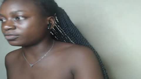 Snapshot of eatuupx chatting on February 1, 2025, 1:02 am eatuupx online show from February 1, 2025, 1:02 am