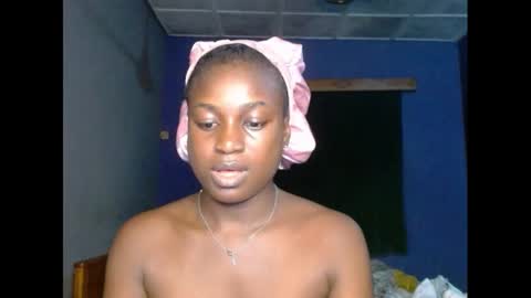 Snapshot of eatuupx chatting on February 7, 2025, 8:31 pm eatuupx online show from February 7, 2025, 8:31 pm