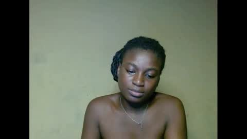 Snapshot of eatuupx chatting on March 12, 2025, 4:41 am eatuupx online show from March 12, 2025, 4:41 am