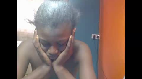 Snapshot of eatuupx chatting on September 9, 2025, 9:42 am eatuupx online show from September 9, 2025, 9:42 am