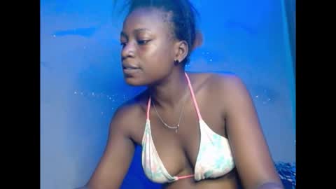 Snapshot of eatuupx chatting on December 2, 2025, 9:47 am eatuupx online show from December 2, 2025, 9:47 am