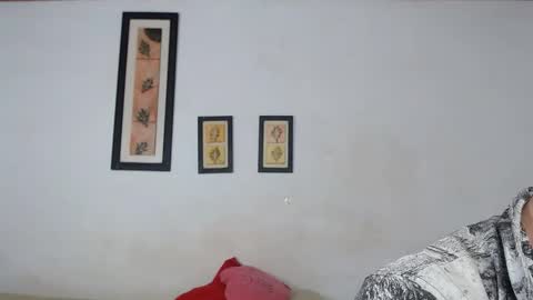 Laraand Drake online show from February 24, 2025, 6:16 am