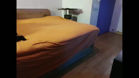 shy yoong cross online show from February 14, 2025, 1:45 am