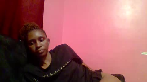Snapshot of ebon_fantasy1 chatting on June 5, 2026, 12:39 am Ebon Fantasy1s online show from June 5, 2026, 12:39 am