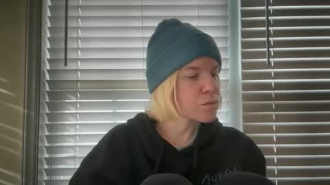 americnbarbie online show from November 13, 2025, 1:32 pm