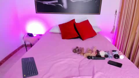 ebony_cuttee online show from July 18, 2026, 7:39 pm