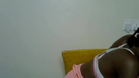 Snapshot of ebony_j chatting on May 9, 2026, 8:03 pm ebony_j online show from May 9, 2026, 8:03 pm