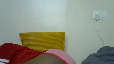 Snapshot of ebony_j chatting on May 19, 2026, 7:20 pm ebony_j online show from May 19, 2026, 7:20 pm