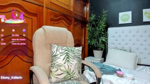 ebony_katterin online show from November 11, 2025, 10:48 am