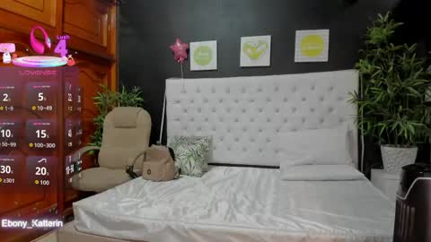 Snapshot of ebony_katterin chatting on May 30, 2026, 11:07 am ebony_katterin online show from May 30, 2026, 11:07 am