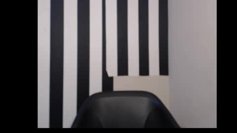 Ella online show from October 21, 2025, 10:27 am