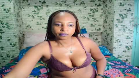 Snapshot of ebony_seduction00 chatting on June 15, 2026, 5:53 am ebony_seduction00 online show from June 15, 2026, 5:53 am
