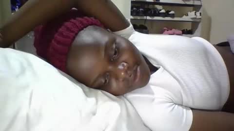 Snapshot of ebony_tasha chatting on March 21, 2026, 10:46 pm tasha online show from March 21, 2026, 10:46 pm