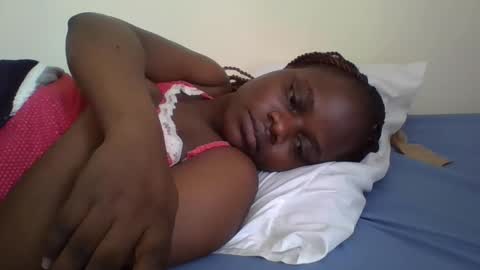 Snapshot of ebony_tasha chatting on April 10, 2026, 5:56 am tasha online show from April 10, 2026, 5:56 am
