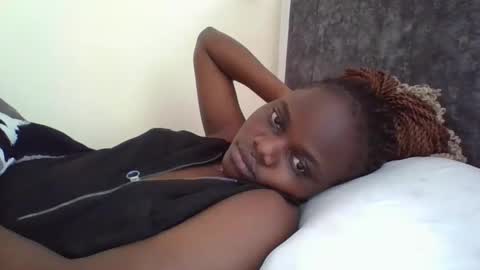 Snapshot of ebony_tasha chatting on April 17, 2026, 7:11 am tasha online show from April 17, 2026, 7:11 am