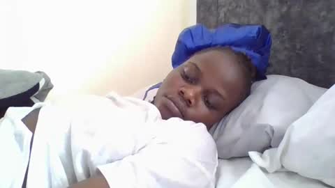 Snapshot of ebony_tasha chatting on April 25, 2026, 10:40 am tasha online show from April 25, 2026, 10:40 am