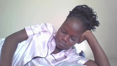 Snapshot of ebony_tasha chatting on May 16, 2026, 5:15 am tasha online show from May 16, 2026, 5:15 am