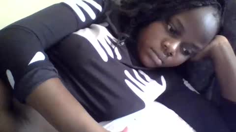 Snapshot of ebony_tasha chatting on May 25, 2026, 5:35 am tasha online show from May 25, 2026, 5:35 am