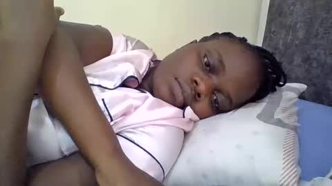 Snapshot of ebony_tasha chatting on May 29, 2026, 6:22 am tasha online show from May 29, 2026, 6:22 am