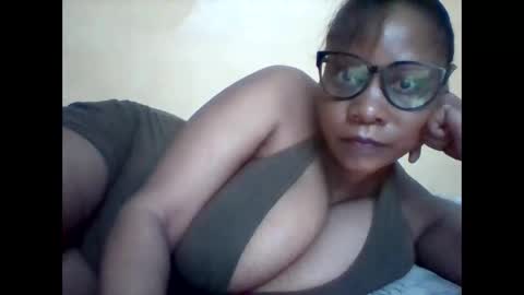 Snapshot of ebonybussy chatting on May 20, 2026, 9:26 am MAMITO online show from May 20, 2026, 9:26 am