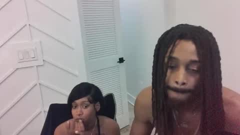 Snapshot of ebonycouplee69 chatting on May 30, 2026, 5:26 am ebonycouplee69 online show from May 30, 2026, 5:26 am