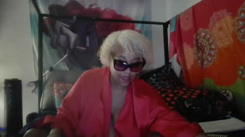 Snapshot of ebonydezire00 chatting on July 19, 2026, 3:43 am ebonydezire00 online show from July 19, 2026, 3:43 am