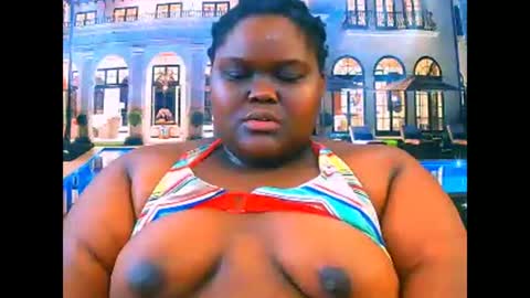 Snapshot of ebonyhotbuns4u2luv chatting on May 5, 2026, 5:26 am ebonyhotbuns4u2luv online show from May 5, 2026, 5:26 am