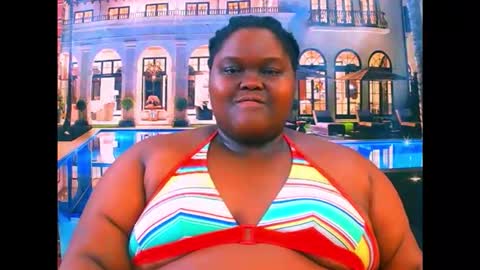 Snapshot of ebonyhotbuns4u2luv chatting on May 5, 2026, 6:49 pm ebonyhotbuns4u2luv online show from May 5, 2026, 6:49 pm
