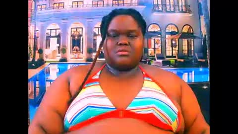 Snapshot of ebonyhotbuns4u2luv chatting on May 6, 2026, 6:52 am ebonyhotbuns4u2luv online show from May 6, 2026, 6:52 am
