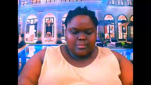 Snapshot of ebonyhotbuns4u2luv chatting on May 7, 2026, 7:14 am ebonyhotbuns4u2luv online show from May 7, 2026, 7:14 am