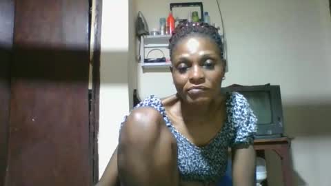 Snapshot of ebonyqueen4 chatting on November 12, 2025, 8:37 am JACKLINE online show from November 12, 2025, 8:37 am