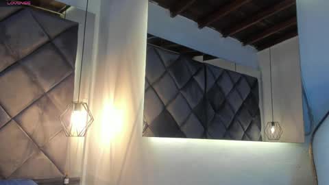 ebonyx40 online show from April 15, 2026, 11:06 am