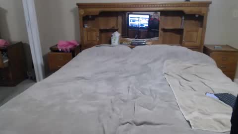 Josie Summers online show from April 6, 2026, 10:38 am