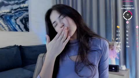 Viola online show from January 26, 2025, 1:04 pm