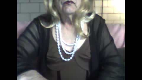eddie595959 online show from December 29, 2024, 10:23 am