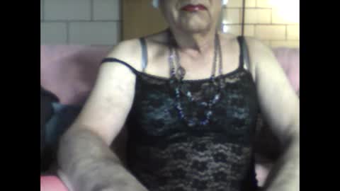 eddie595959 online show from February 15, 2025, 10:11 am